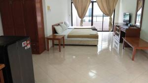 Marina Cove Resort