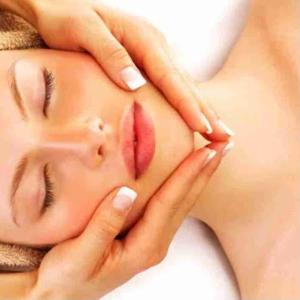 B&B / Chambres d'hotes Domaine La Tour - SPA - Jacuzzi - Sauna - Massage - 4 SAISONS - Piscine Chauffee Toute l'annee - Heated POOL - 800m City Centre Nyons : photos des chambres