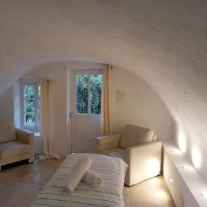 B&B / Chambres d'hotes La Viste - SPA-JACUZZI - MASSAGE- SAUNA - 4 SAISONS - Piscine Chauffee Toute l'annee - Heated POOL - 800m City Centre : photos des chambres