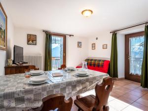 Apartment Grand Sarriod-5 by Interhome
