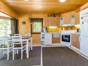 Holiday Home Lakunlahti by Interhome