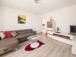 Apartment Nada by Interhome 
