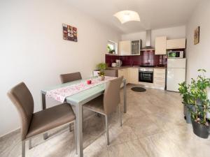 Apartment Nada by Interhome 