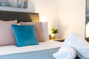 Spacious 3 Bed - Smart TVs - Great for Work Stays