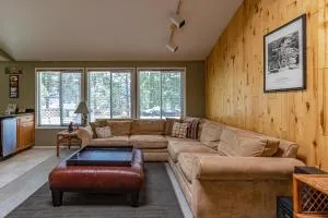 Todds Lakefront House - جيون ليك