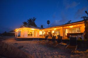 -20 percent OFF! Private BEACH FRONT house Sunset