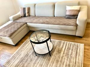 M & A Apartment Bar A 29