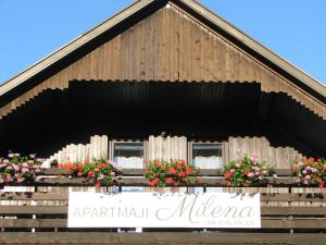 Apartments and Rooms Milena