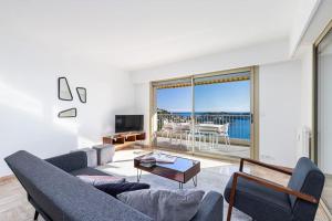 Villefranche Sur Mer:Appartement-villa, Vue mer, jardin, parking.