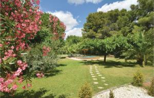Maisons de vacances Lovely Home In Villen-Les-Maguelone : photos des chambres