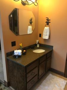 Caldwell Messenger Suites