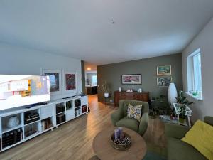 JM Cozy two bedroom apartment