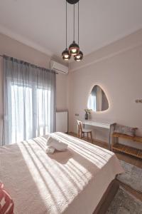 Charas Home - Άνετη, όμορφη ισόγεια ανεξάρτητη κατοικία με αυλή και κήπο