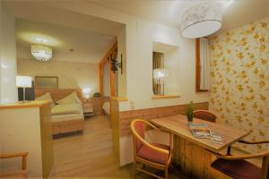 ARKADENHOF zur Puszta GRAF