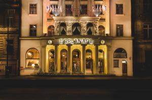 Esplanade hotel, 
Prague, Czech Republic.
The photo picture quality can be
variable. We apologize if the
quality is of an unacceptable
level.