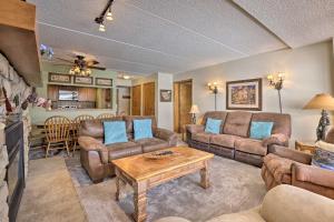 Walk to American Eagle Lift: Copper Mountain Condo
