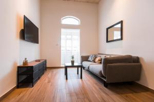 Valletta Collection - 101 Republic