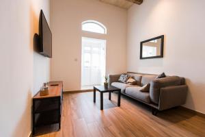 Valletta Collection - 101 Republic