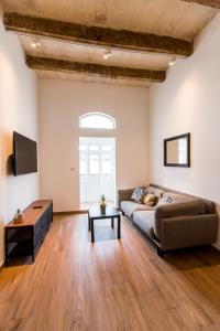 Valletta Collection - 101 Republic