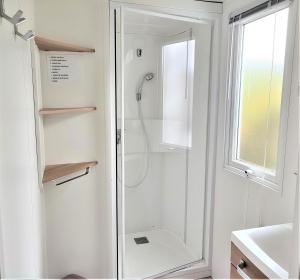 Mobil-homes proche de locéan