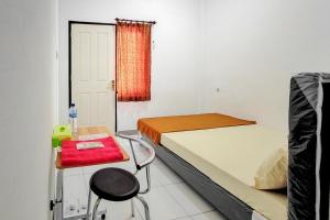 Shekinah Homestay & Cafe Waikabubak RedPartner