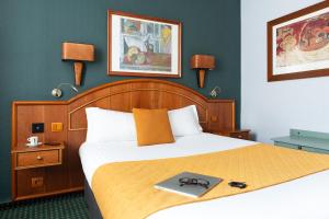 Hotels Hotel De La Paix : photos des chambres