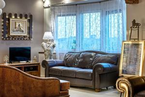 Villa Milon by PosarelliVillas