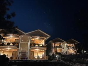 The Country House by Trekocity