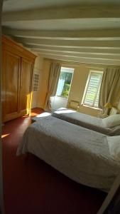 B&B / Chambres d'hotes RELAIS DES VIGNOTTES : photos des chambres