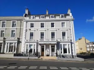 Invicta Hotel - Torpoint