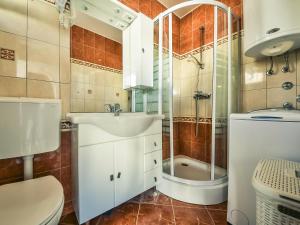 Apartment Anić-4 by Interhome