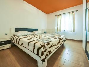 Apartment Anić-3 by Interhome