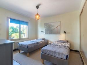 Apartment Chenou-3 by Interhome