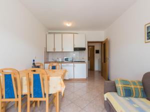 Apartment Adria - RAC171 by Interhome