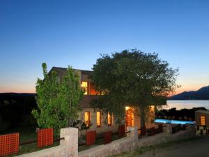 Holiday Home Valek by Interhome 
