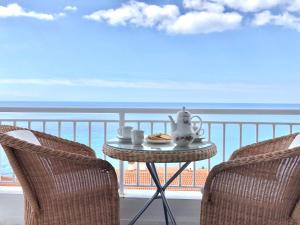 Cozy Seaview Apartment