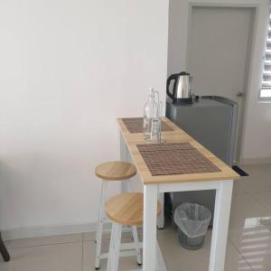 LOVELY CONDO HOMESTAY with pool adult and child
