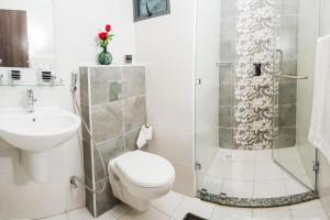 SILVERSTONE APARTMENT DELUXE 1 Bedroom WITH A VIEW , GYM & POOL - KILIMANI