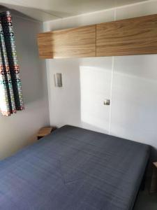 Campings Assist' Mobil home 330 - Mobil Home original 3 chambres 6 personnes : photos des chambres
