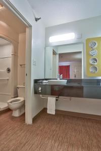 Queen Room room in Motel 6-Flagstaff AZ - West - Woodland Village