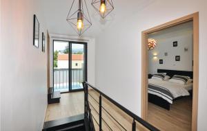 Maisons de vacances Cozy Home In Marquixanes With Private Swimming Pool, Can Be Inside Or Outside : photos des chambres