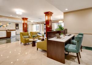 Ayres Hotel Corona - Riverside