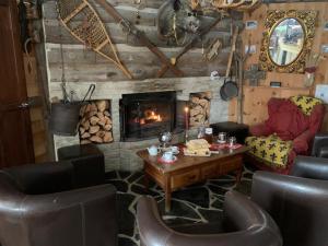 Hotels MONTLO RELAIS DES CERFS : photos des chambres