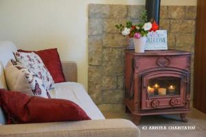 Adonino Residence-The House of Pomegranates