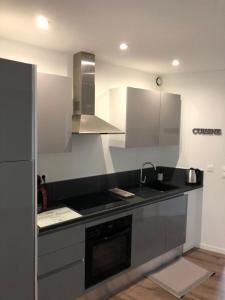 Logement à Brive proche centre-ville et campagne - climatisation, Wifi, coin exterieur et parking privés