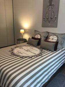 Appartements Paisible logement a Brive proche centre-ville et campagne avec Wifi Netflix et Parking prive : photos des chambres