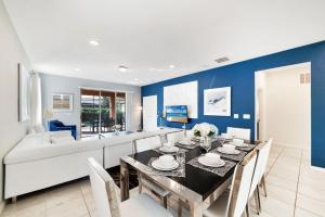 Luxury Pool Villa Minutes to Disney Park 6bedrooms