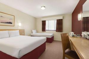 Days Inn Hotel Warwick South - Southbound M40
