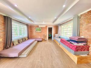 Brick Home Villa Sóc Sơn - Venue Travel