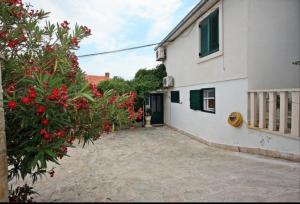 Apartments Keko- near the beach